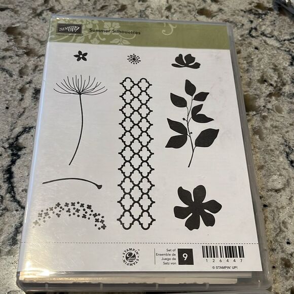 Stampin Up 4 Sets - Watercolor Wings, silhouettes, Smile, Wild about flowers - Picture 3 of 9